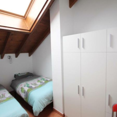 Urbanizacion Lagos Azules Apartamento Комилас Екстериор снимка
